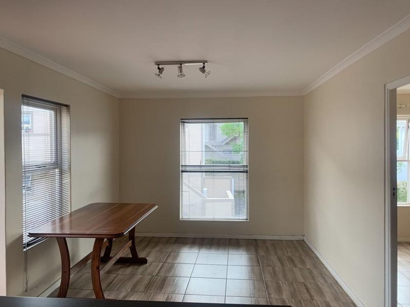 To Let 1 Bedroom Property for Rent in Wynberg Western Cape